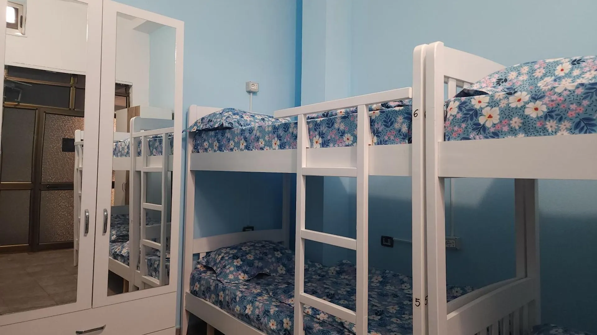 Topo Hostel Tirana