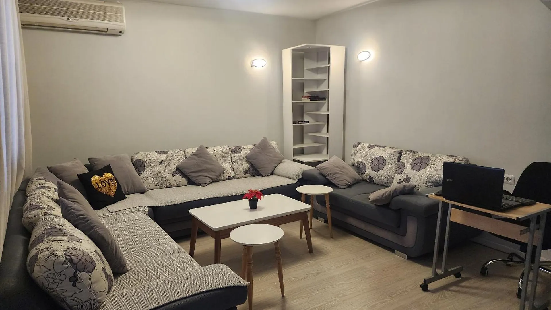 Topo Hostel Tirana